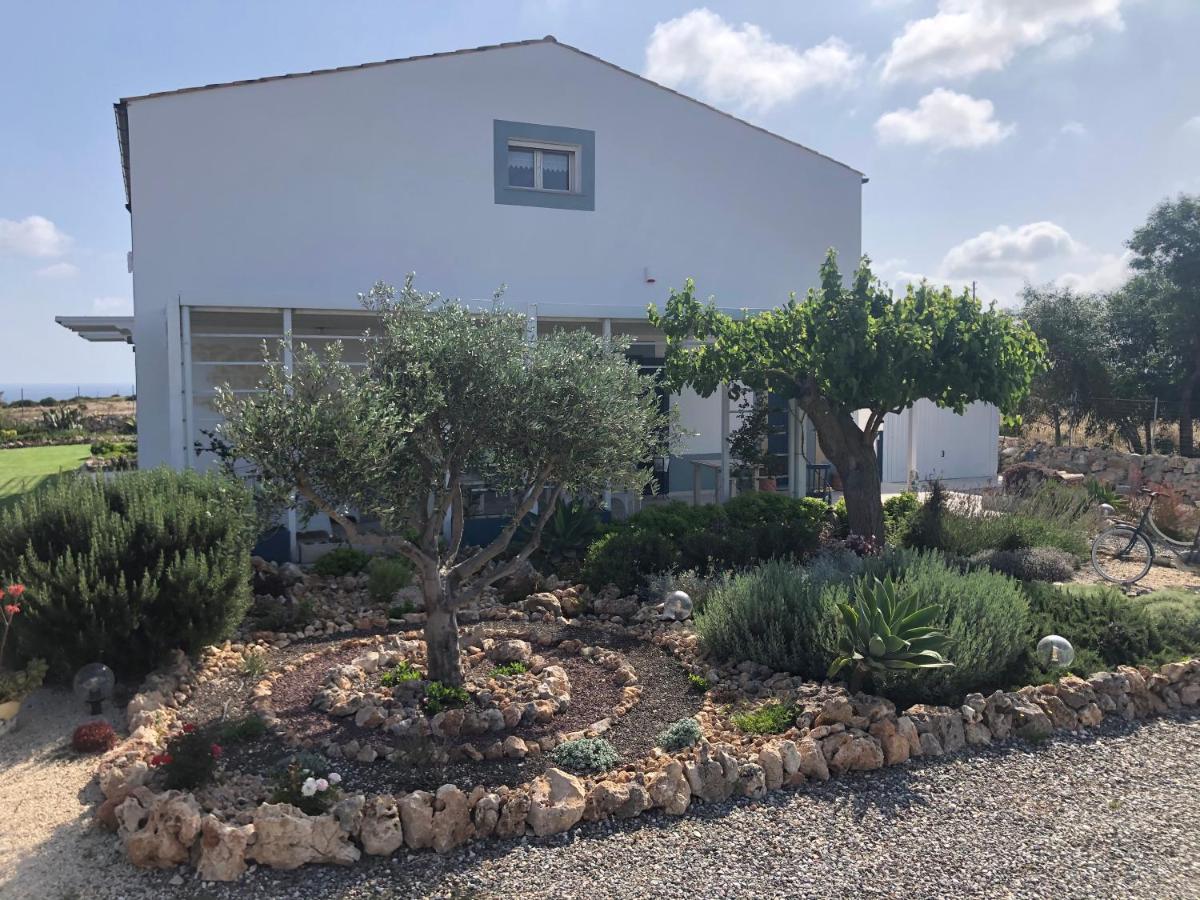 B&B Casa Del Faro Sanvallero Adults Only Portopalo Di Capo Passero 外观 照片