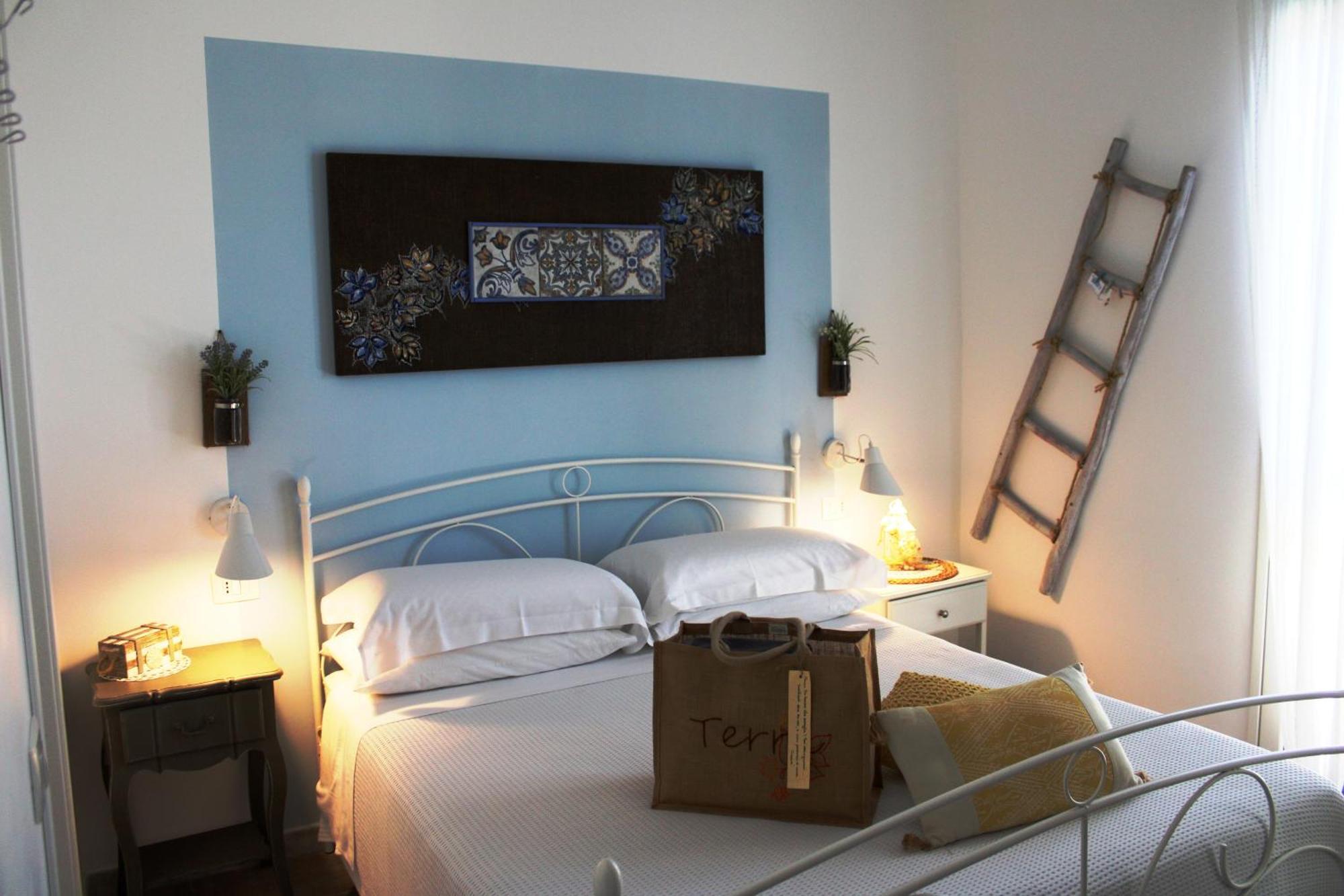 B&B Casa Del Faro Sanvallero Adults Only Portopalo Di Capo Passero 外观 照片